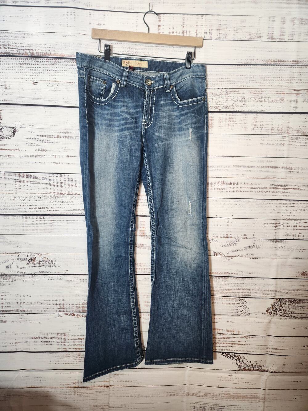 Women's BKE Denim stretch Style Kate size 31x31.5 Please see pictures